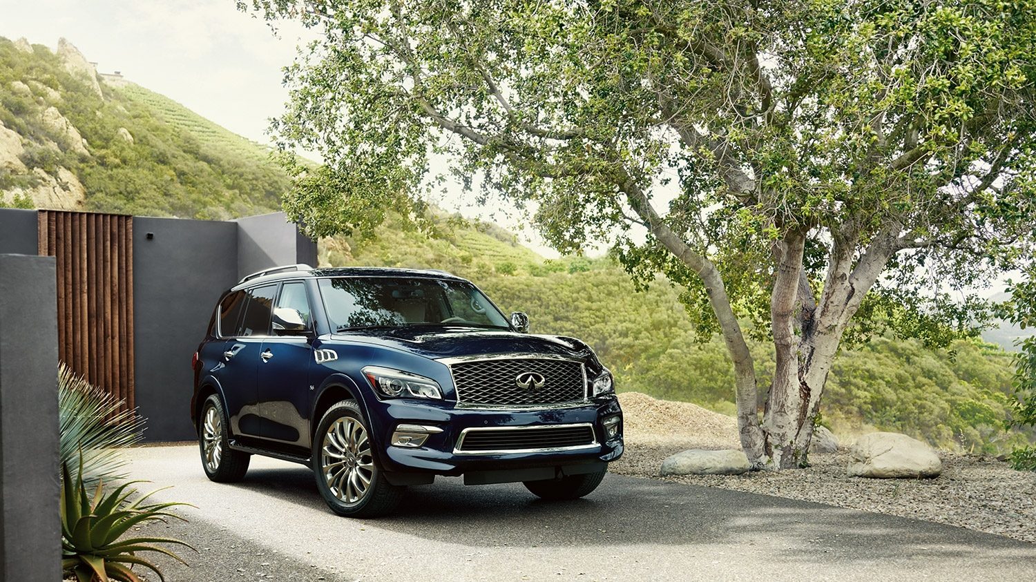 Giá xe ô tô Infiniti 3 QX80
